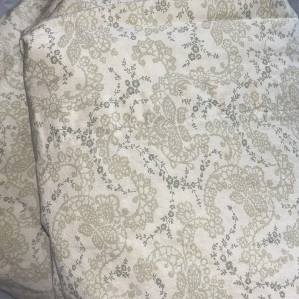 Simply SHABBY CHIC Lace Floral Stitch Simply Shabby Chic Standard Ditsy Twin